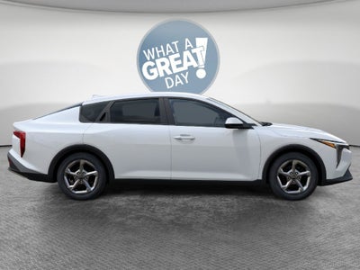 2026 Kia K4 LXS