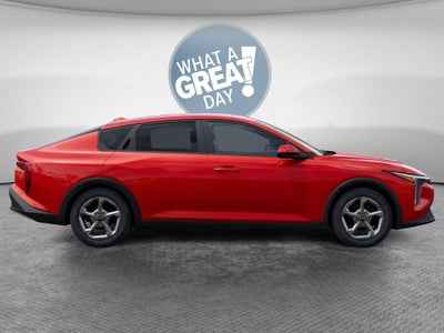 2026 Kia K4 LXS