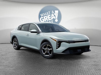 2026 Kia K4 LXS
