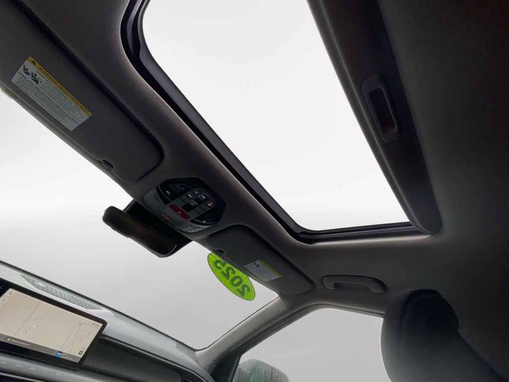 2025 Kia EV9 Wind