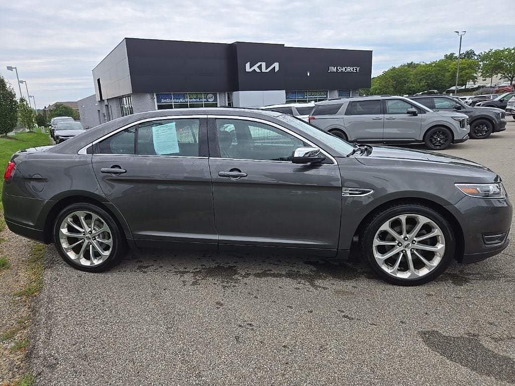 2018 Ford Taurus Limited