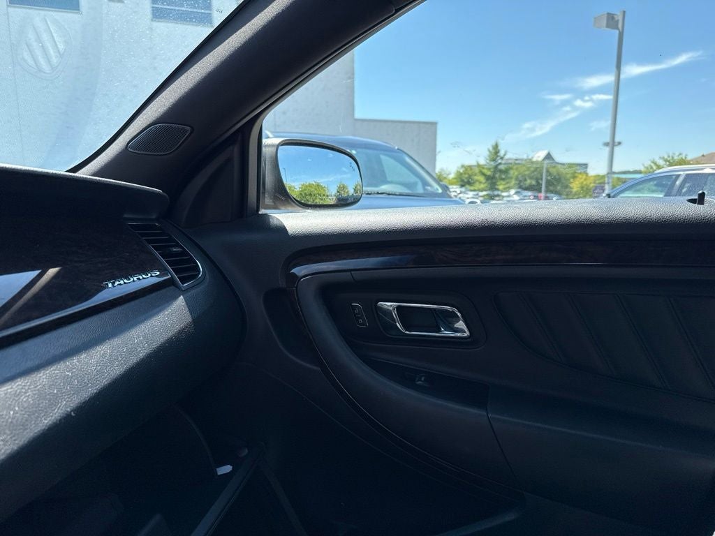 2018 Ford Taurus Limited