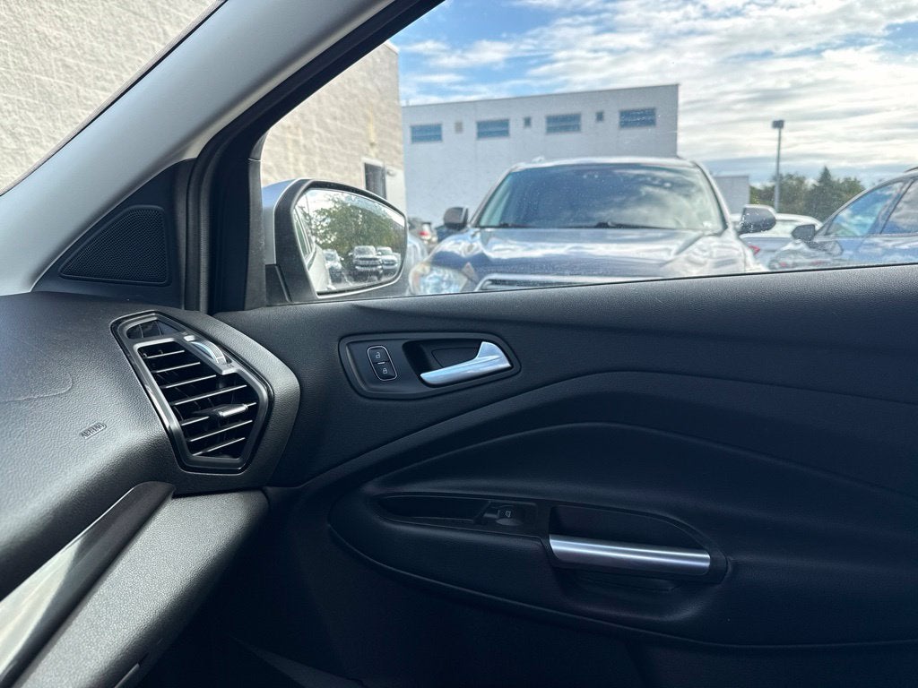 2017 Ford Escape Titanium 4WD