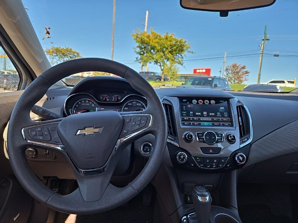 2017 Chevrolet Cruze LT