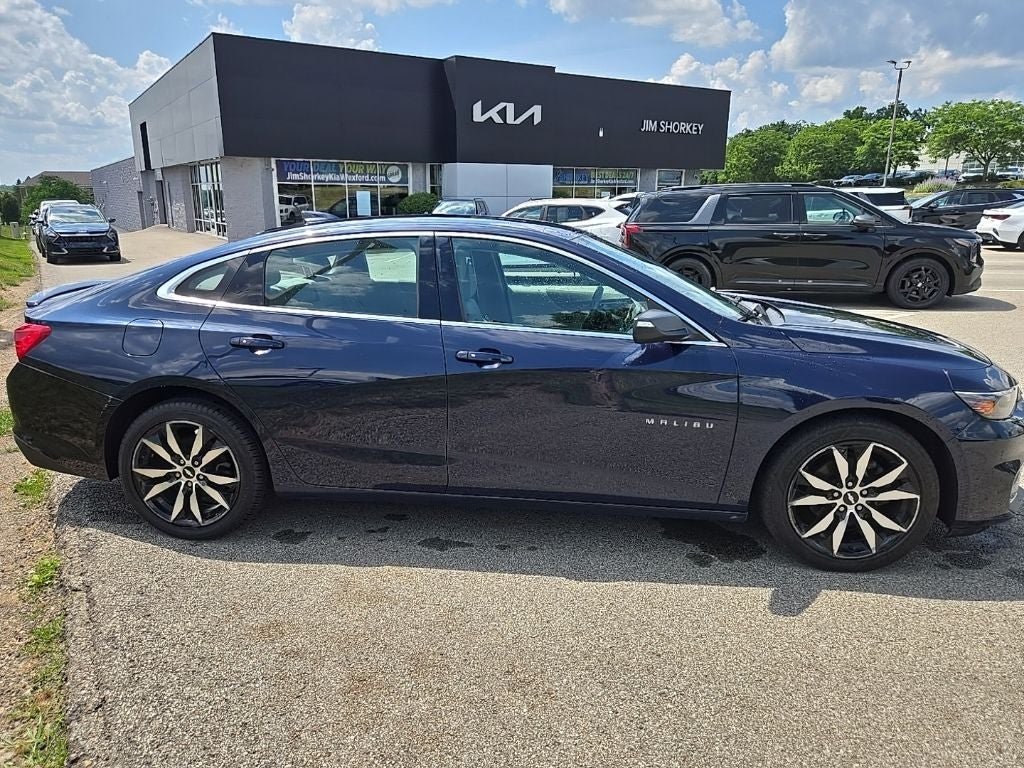 2017 Chevrolet Malibu LT 1LT
