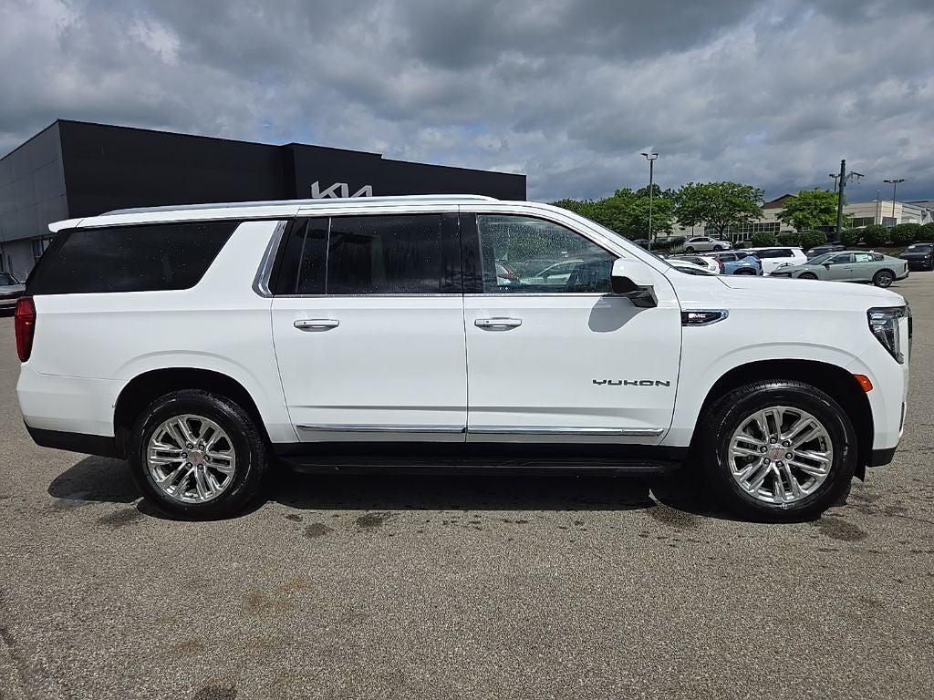 2023 GMC Yukon XL SLT 4WD