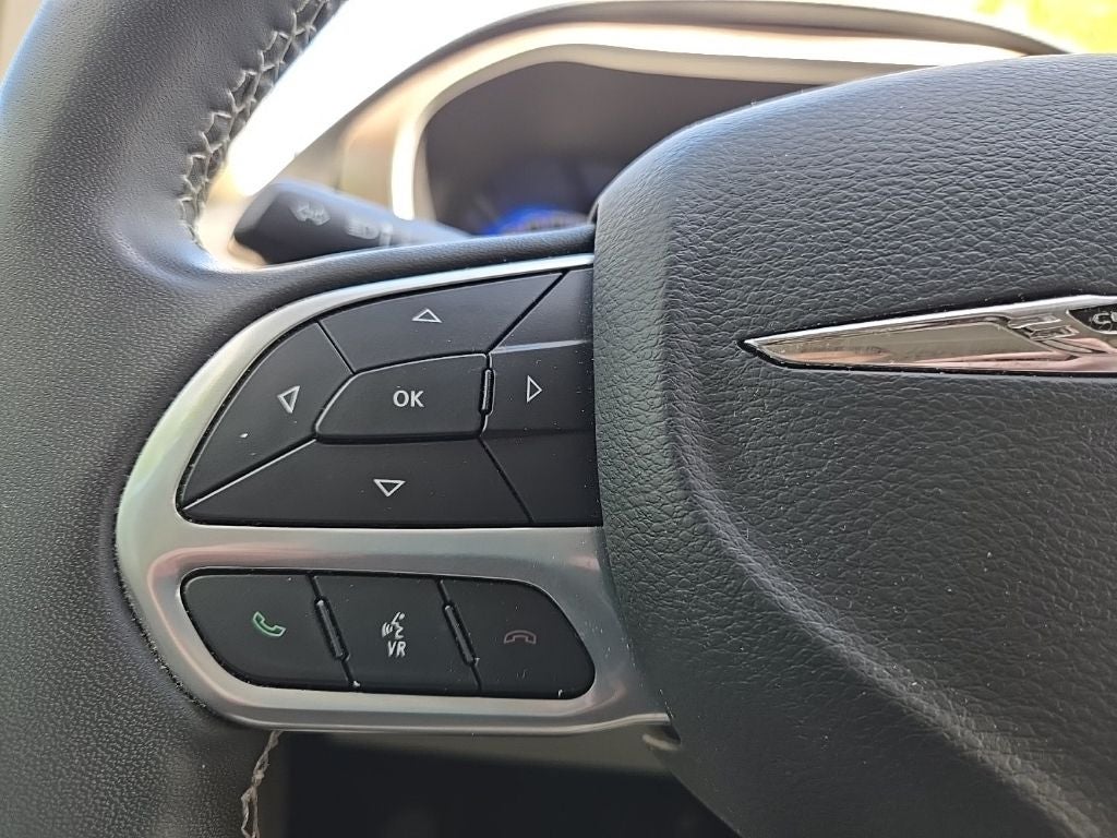 2022 Chrysler Voyager LX