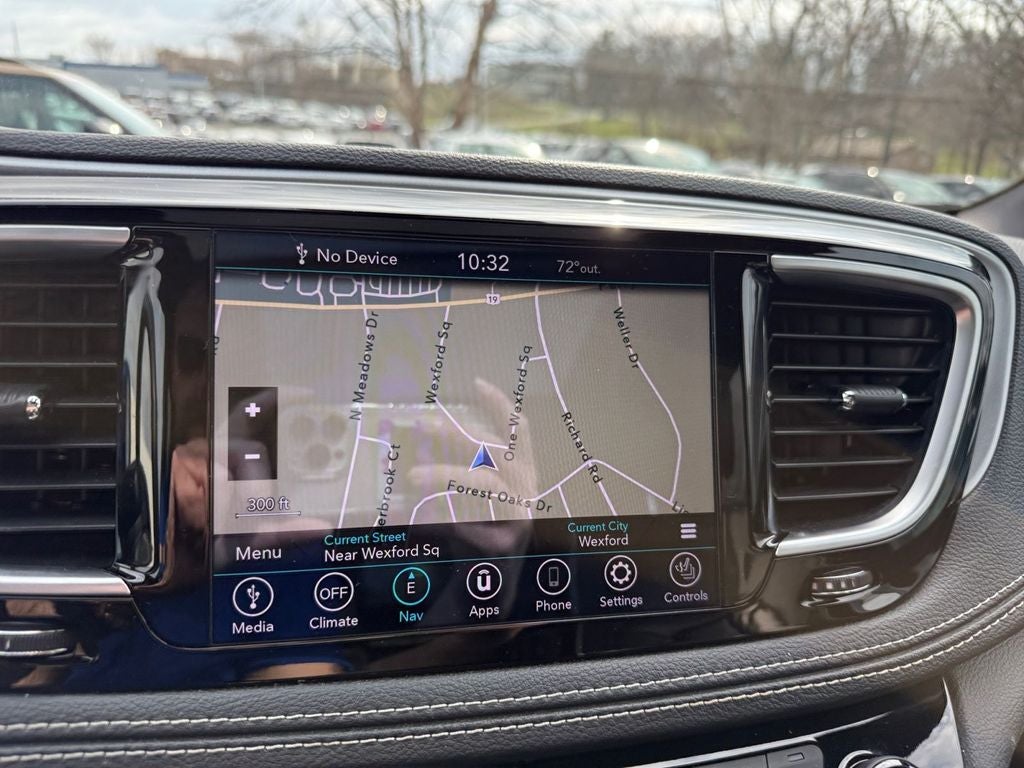 2020 Chrysler Pacifica Hybrid Limited