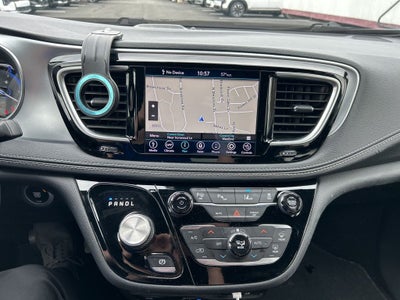 2020 Chrysler Pacifica Hybrid Limited