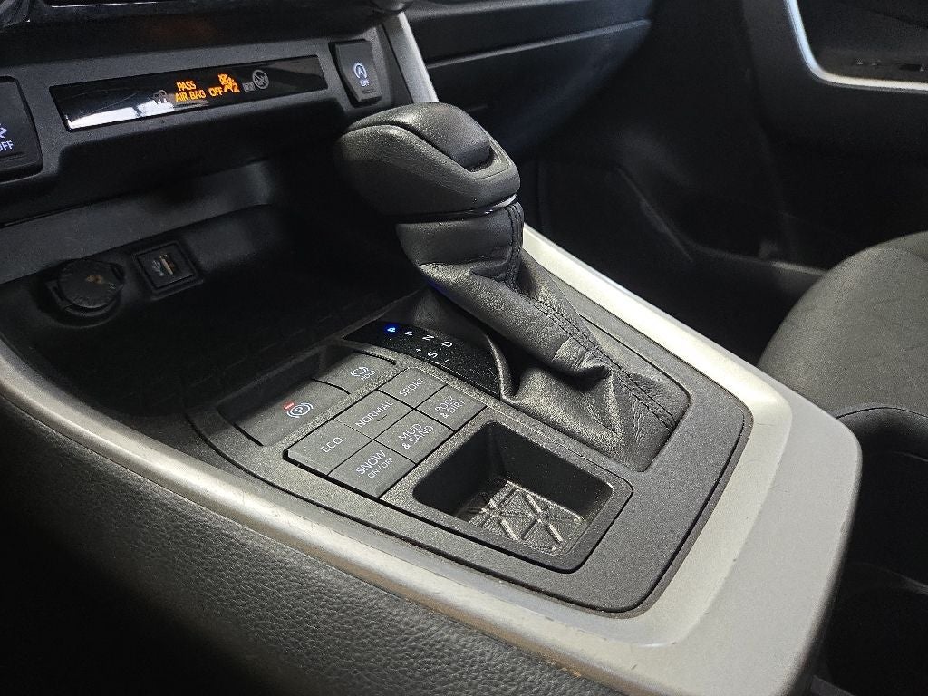 2024 Toyota RAV4 XLE AWD