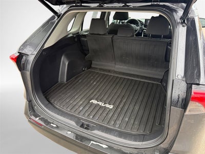 2022 Toyota RAV4 XLE AWD