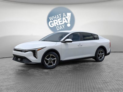 2026 Kia K4 LXS
