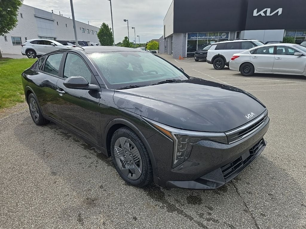 2025 Kia K4 LX AT's photo