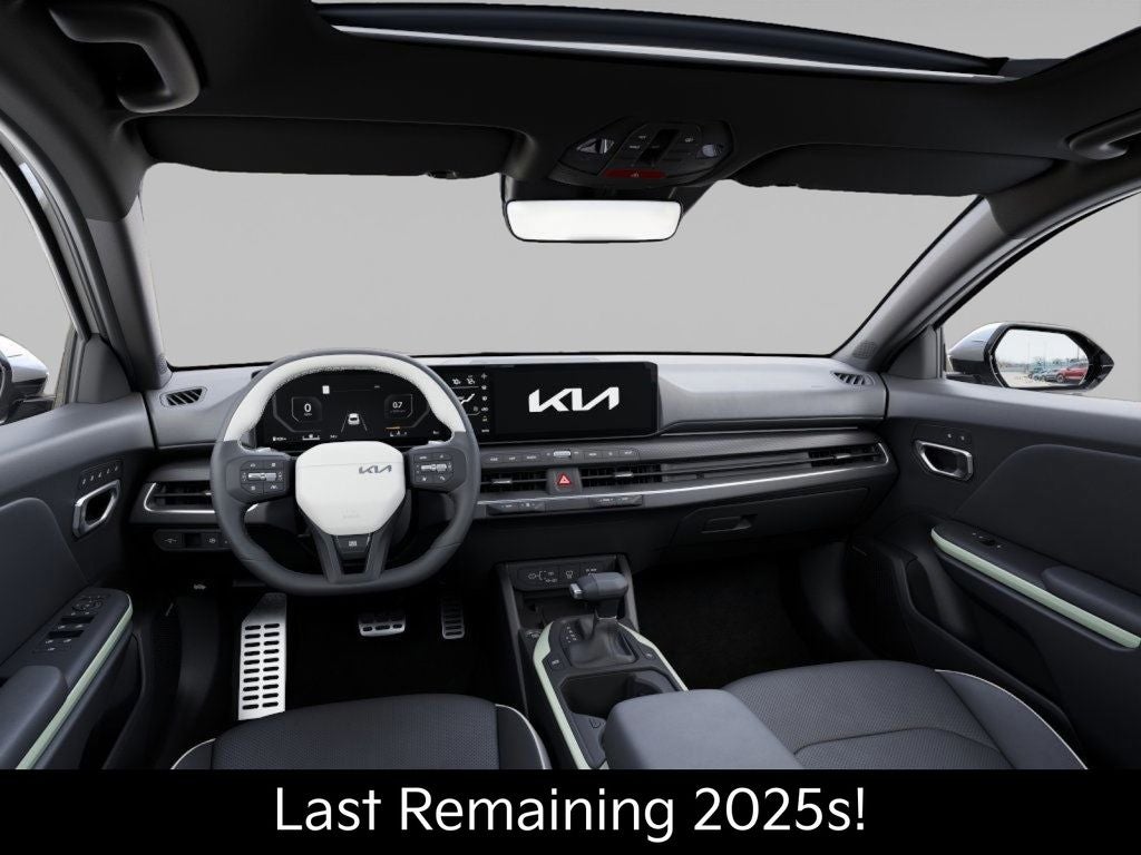 2025 Kia K4 GT-Line Turbo - Photo 14
