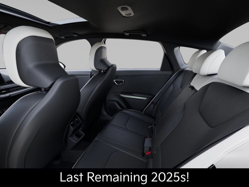 2025 Kia K4 GT-Line Turbo - Photo 18