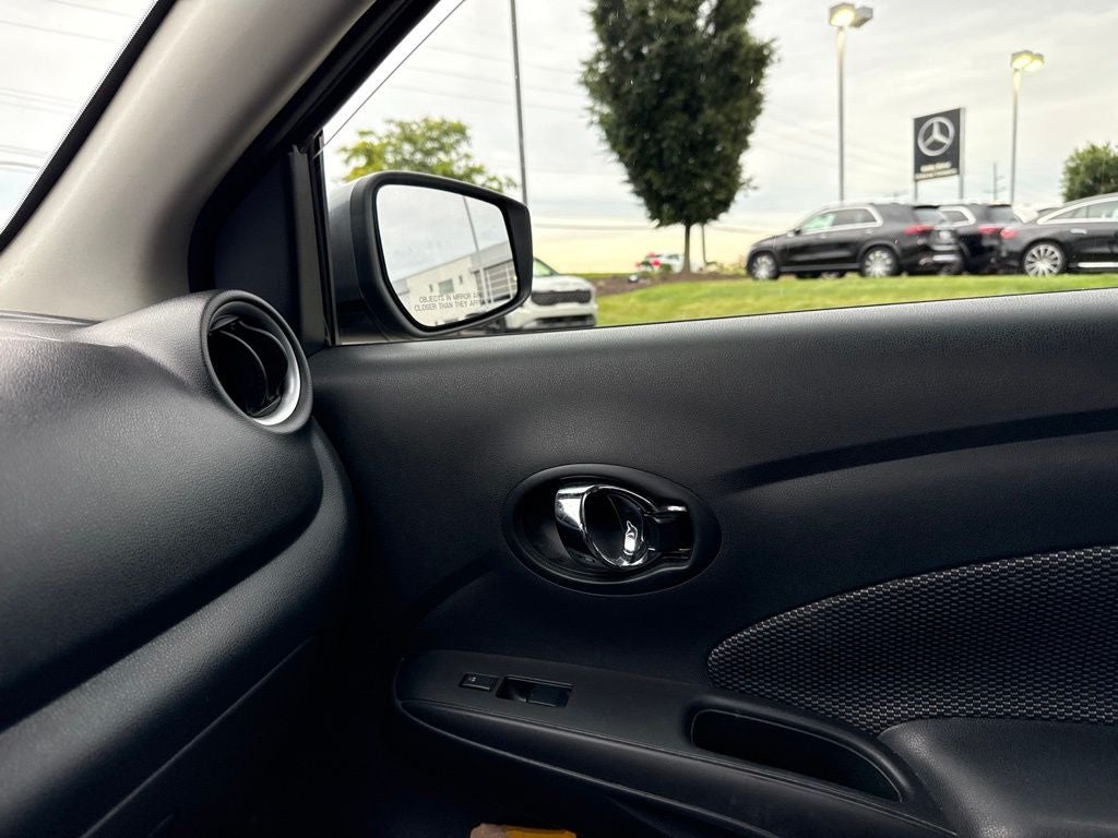2019 Nissan Versa 1.6 SV
