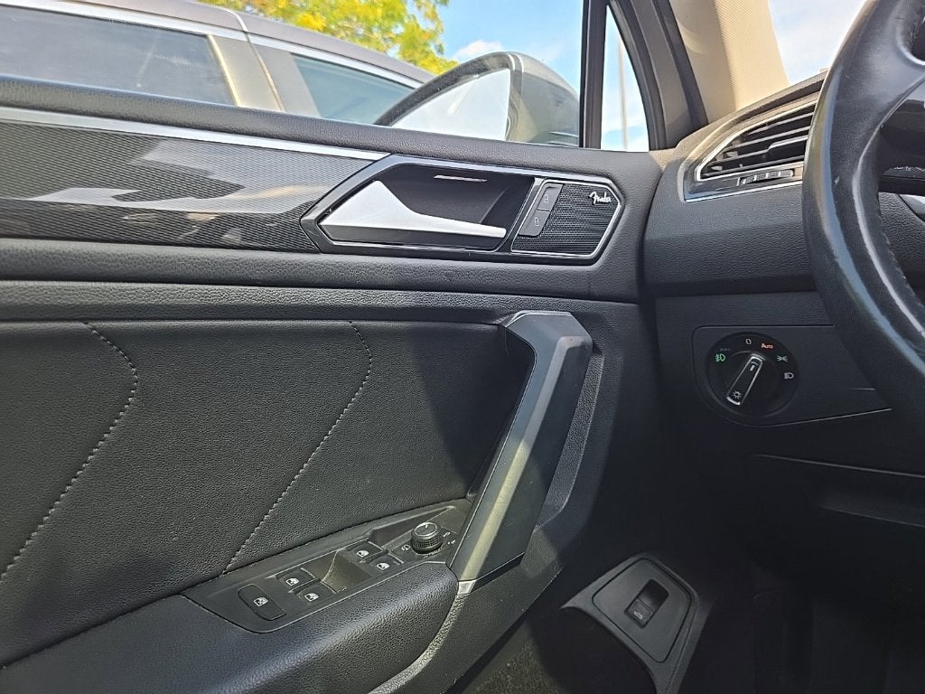 2018 Volkswagen Tiguan 2.0T SEL Premium 4Motion