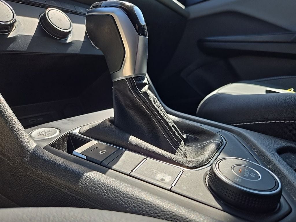 2022 Volkswagen Taos 1.5T SE AWD