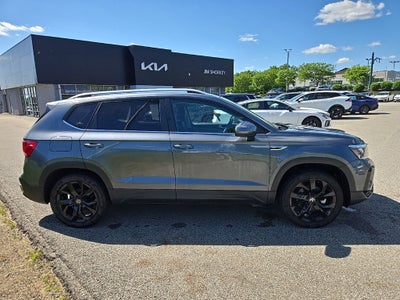 2022 Volkswagen Taos 1.5T SE AWD