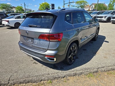 2022 Volkswagen Taos 1.5T SE AWD
