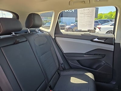 2022 Volkswagen Taos 1.5T SE AWD