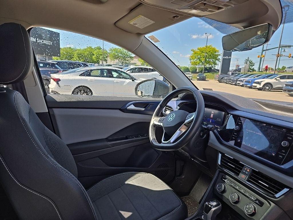 2022 Volkswagen Taos 1.5T SE AWD