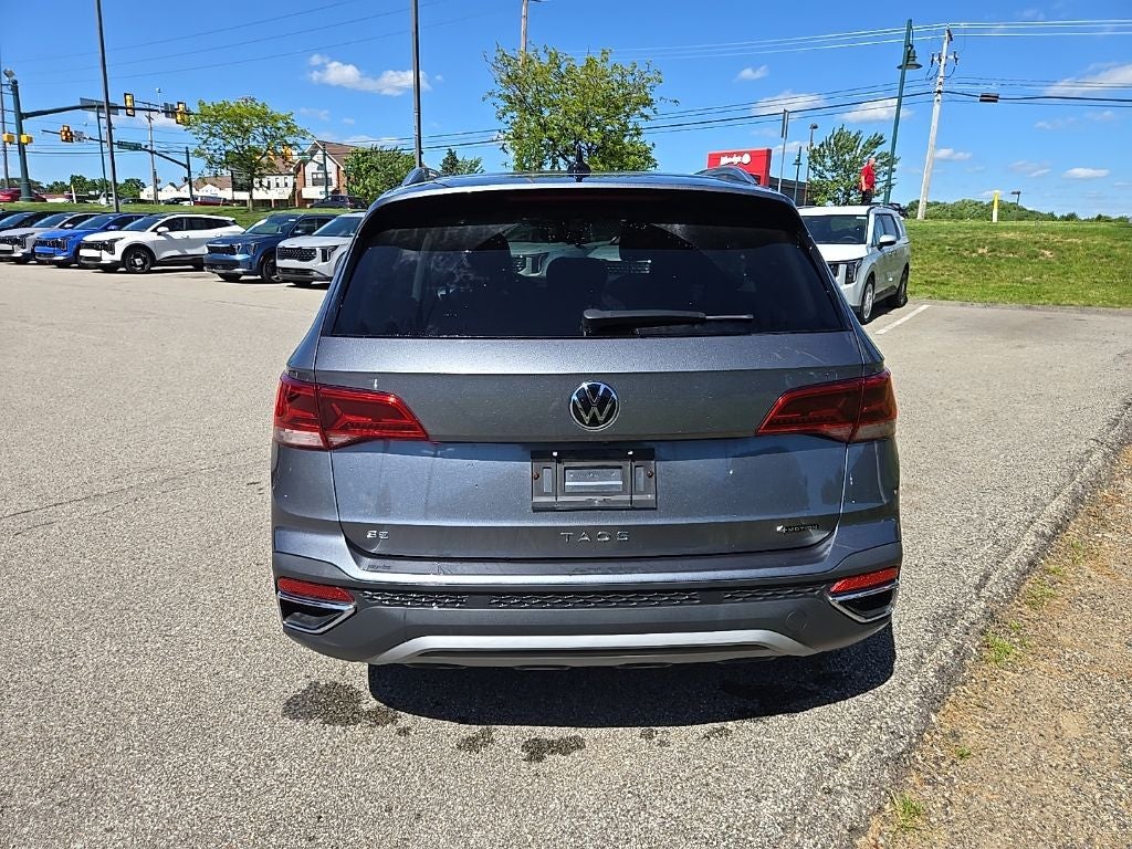 2022 Volkswagen Taos 1.5T SE AWD