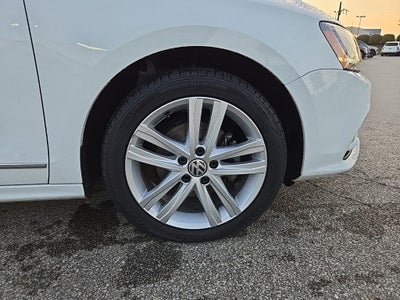 2017 Volkswagen Jetta 1.8T SEL