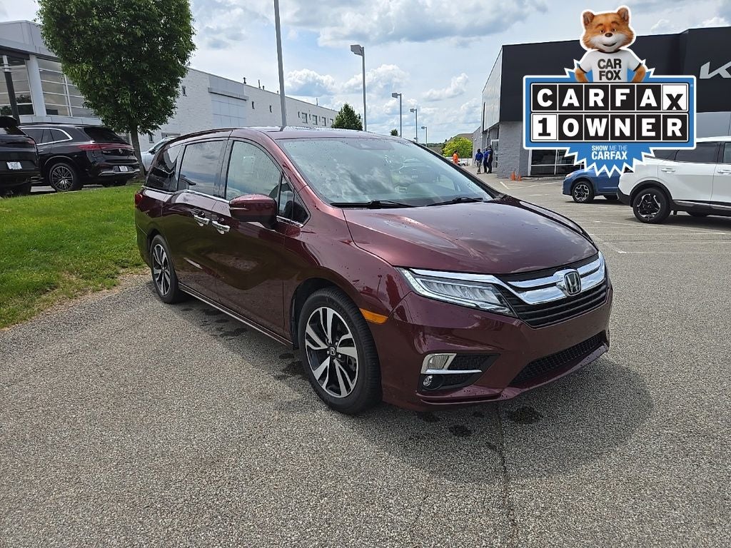 2018 Honda Odyssey Elite's photo