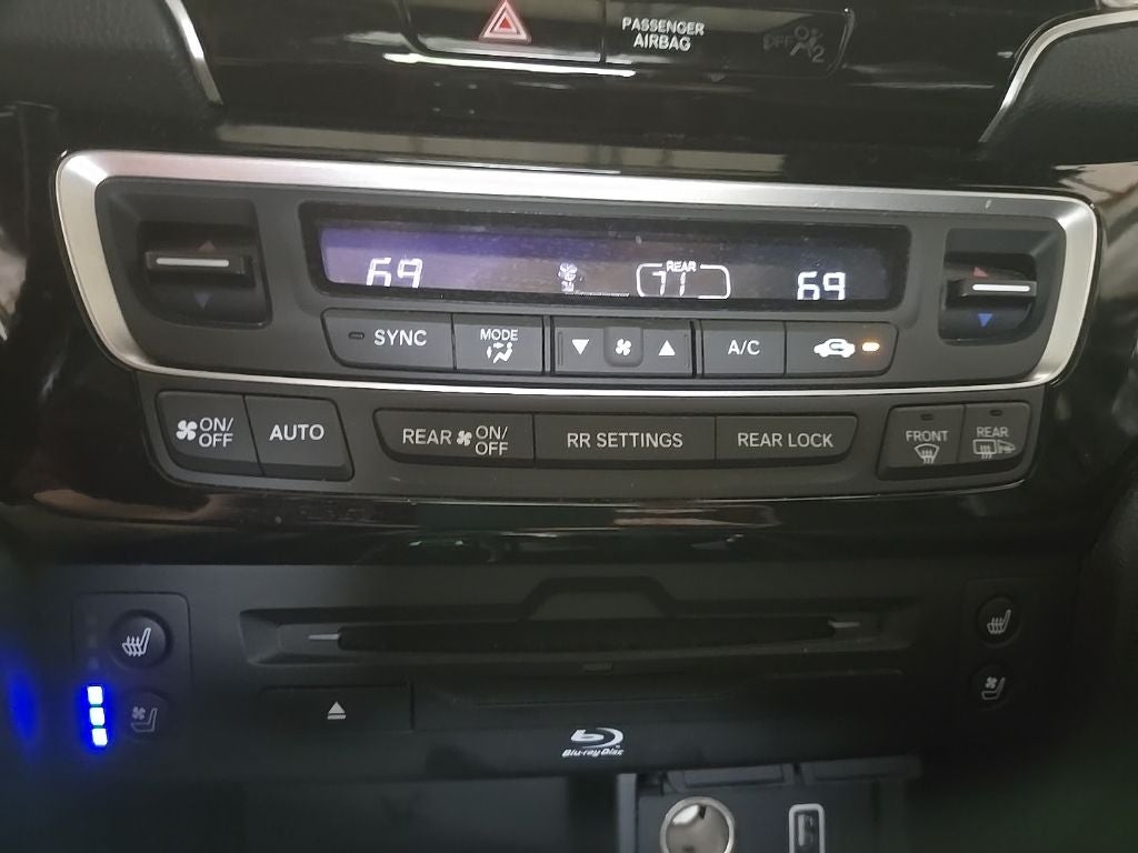 2022 Honda Pilot Black Edition AWD