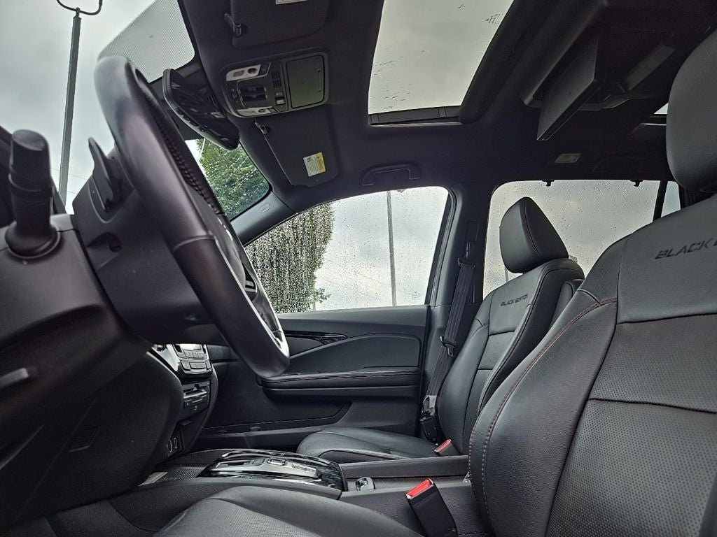 2022 Honda Pilot Black Edition AWD