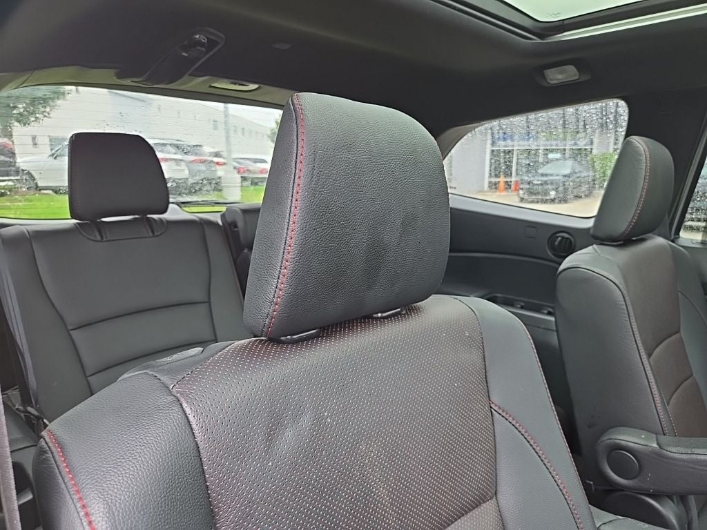 2022 Honda Pilot Black Edition AWD