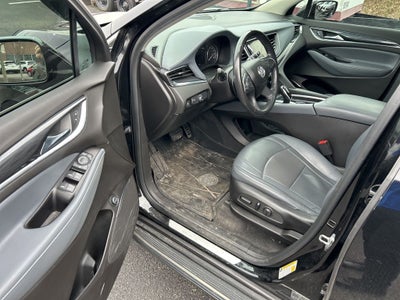 2019 Buick Enclave Essence AWD