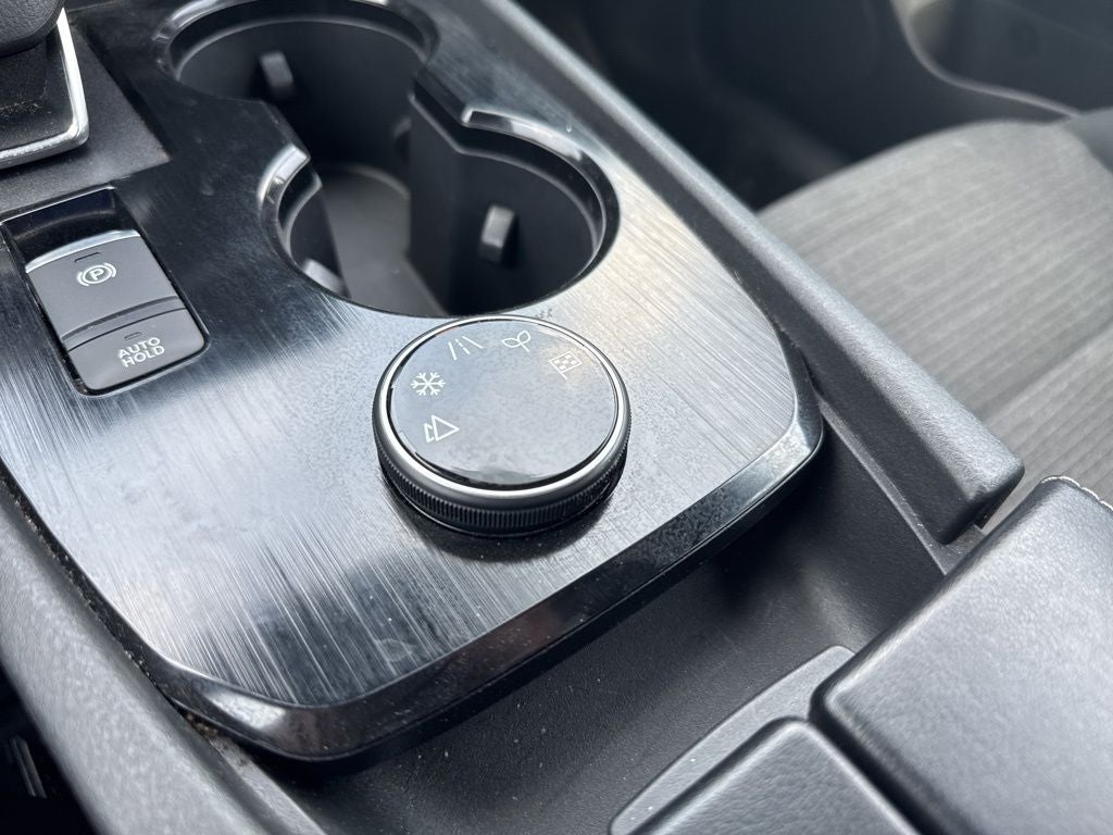 2023 Nissan Rogue SV AWD