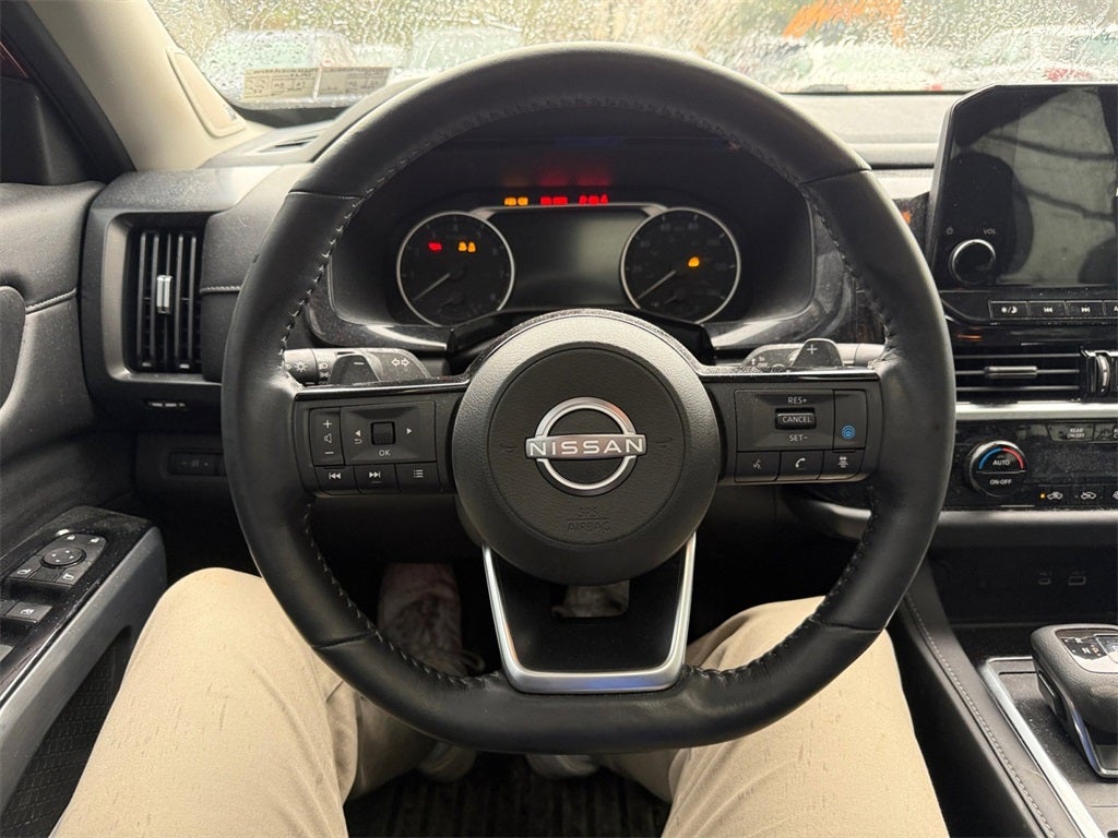 2022 Nissan Pathfinder SL 4WD