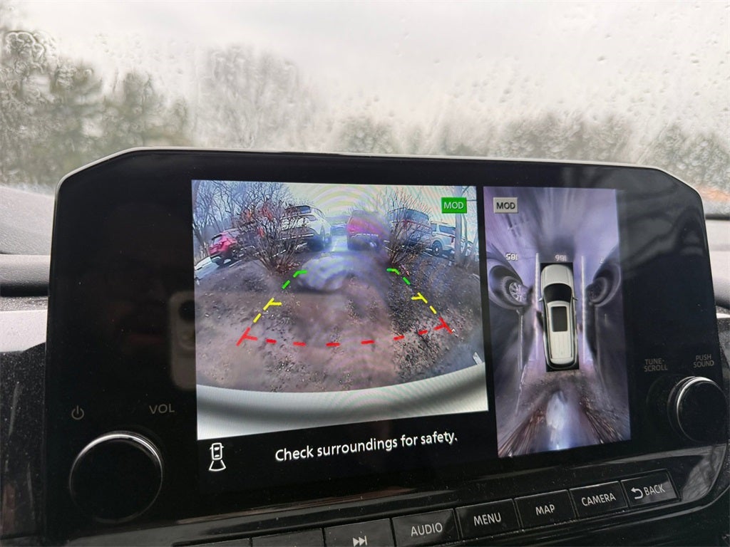 2022 Nissan Pathfinder SL 4WD