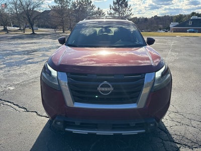 2022 Nissan Pathfinder SL 4WD