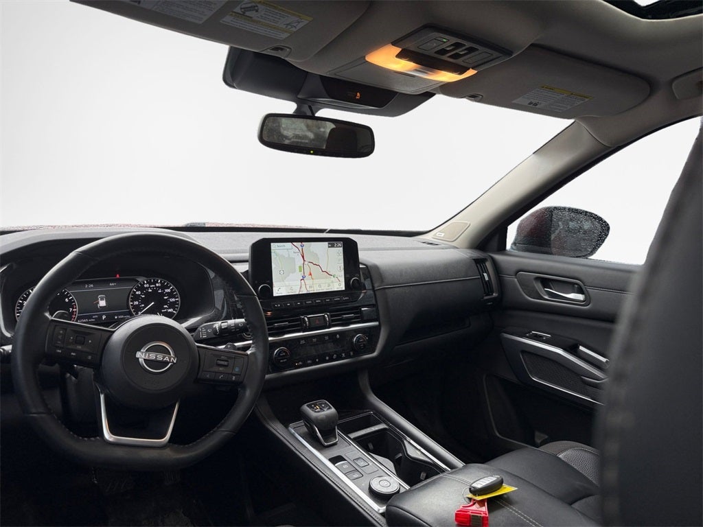 2022 Nissan Pathfinder SL 4WD