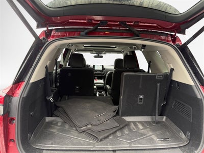 2022 Nissan Pathfinder SL 4WD