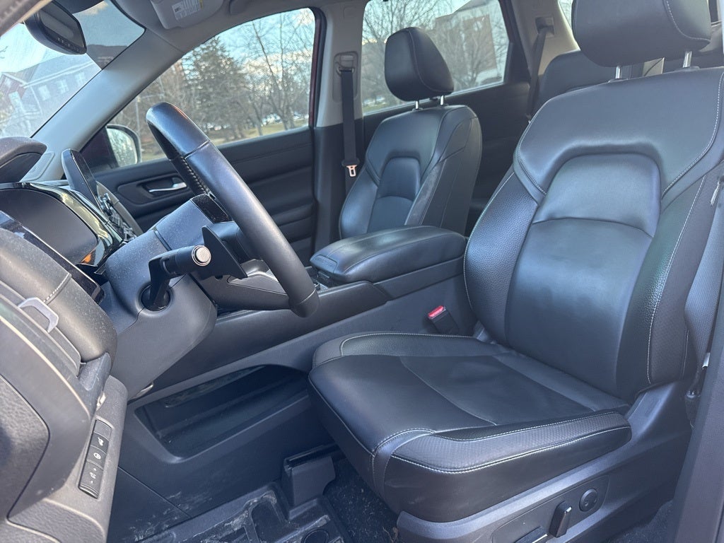 2022 Nissan Pathfinder SL 4WD