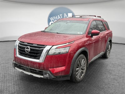 2022 Nissan Pathfinder SL 4WD