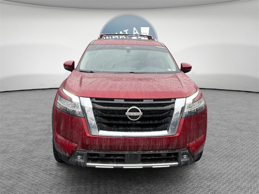 2022 Nissan Pathfinder SL 4WD