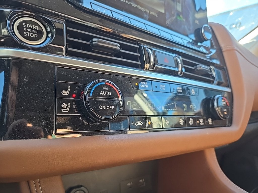 2024 Nissan Pathfinder Platinum 4WD
