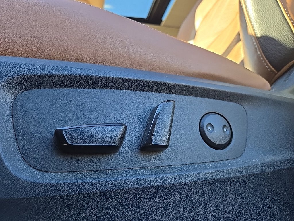 2024 Nissan Pathfinder Platinum 4WD