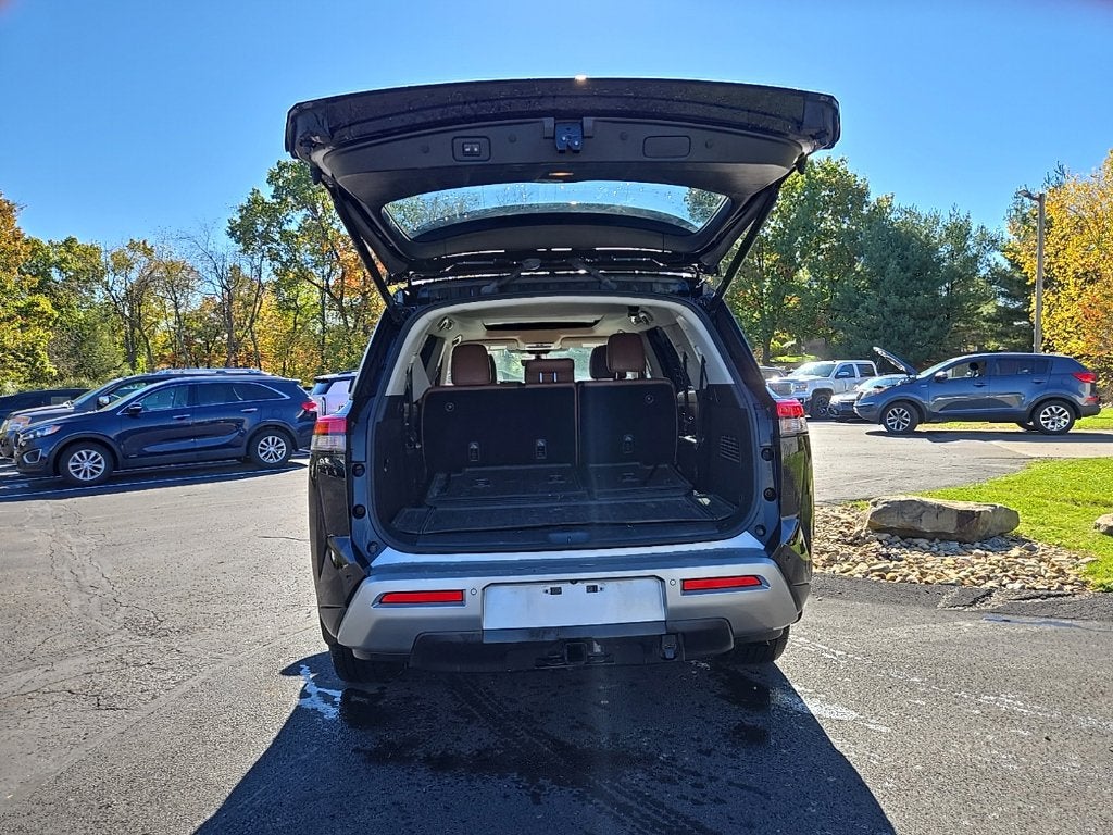 2024 Nissan Pathfinder Platinum 4WD