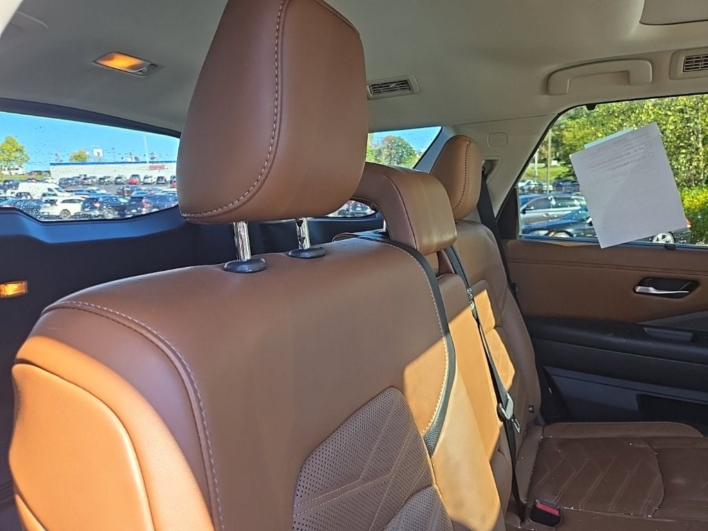 2024 Nissan Pathfinder Platinum 4WD