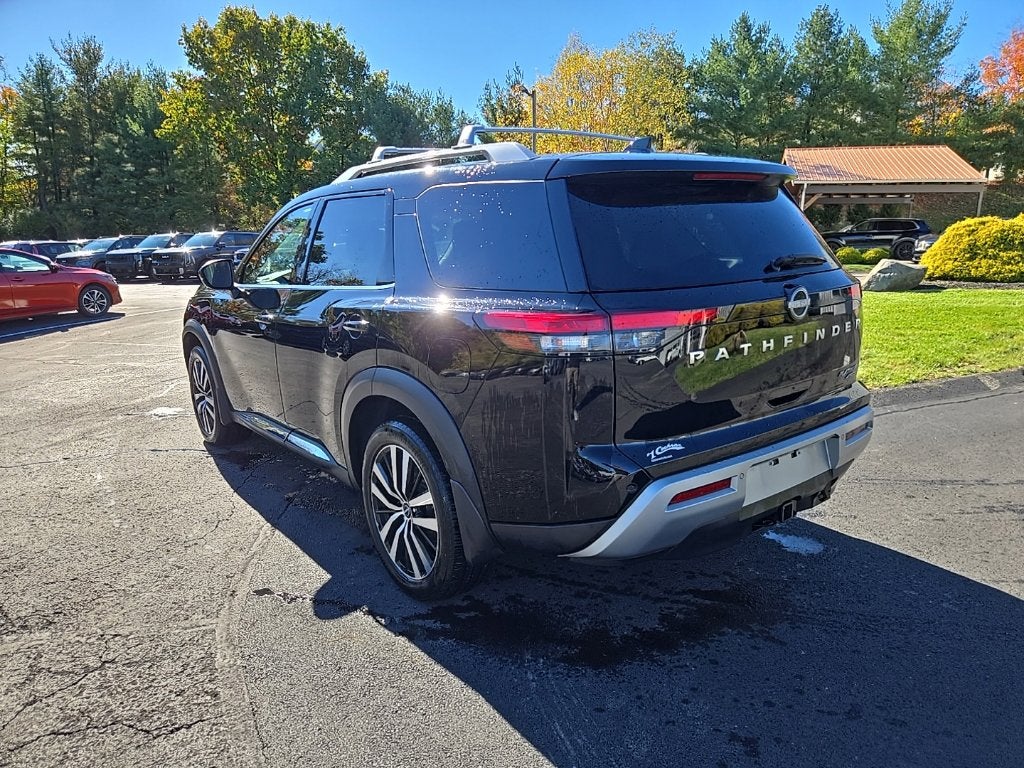 2024 Nissan Pathfinder Platinum 4WD