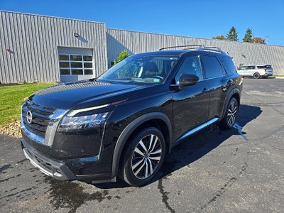 2024 Nissan Pathfinder Platinum 4WD
