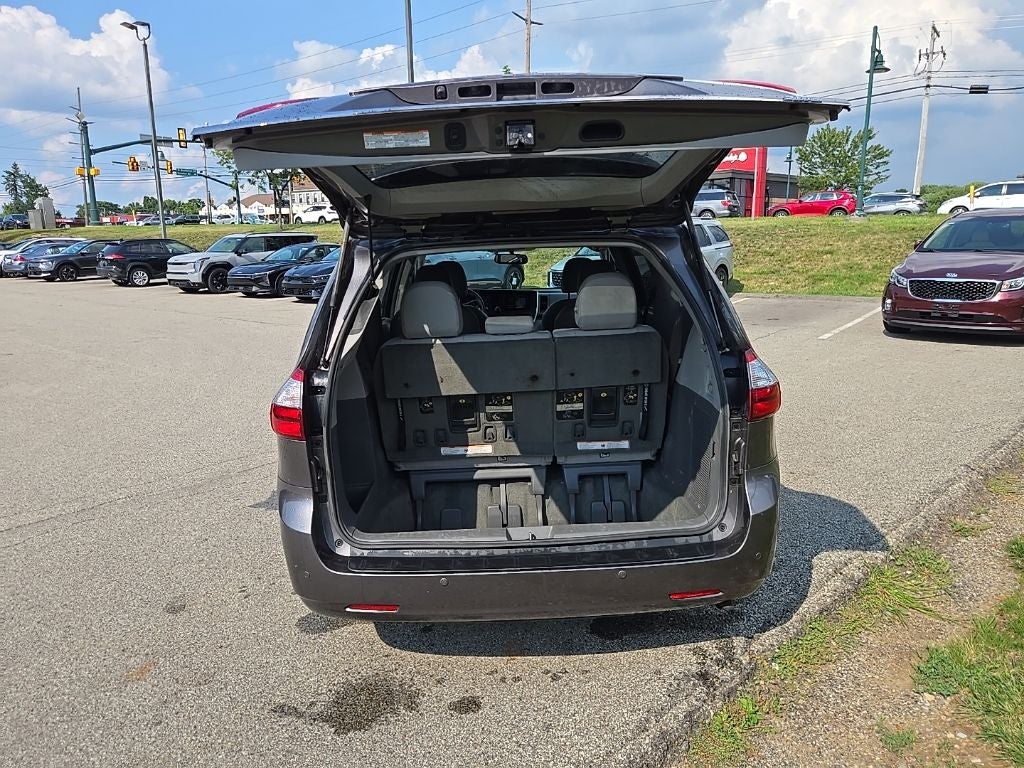 2017 Toyota Sienna XLE Premium 7 Passenger