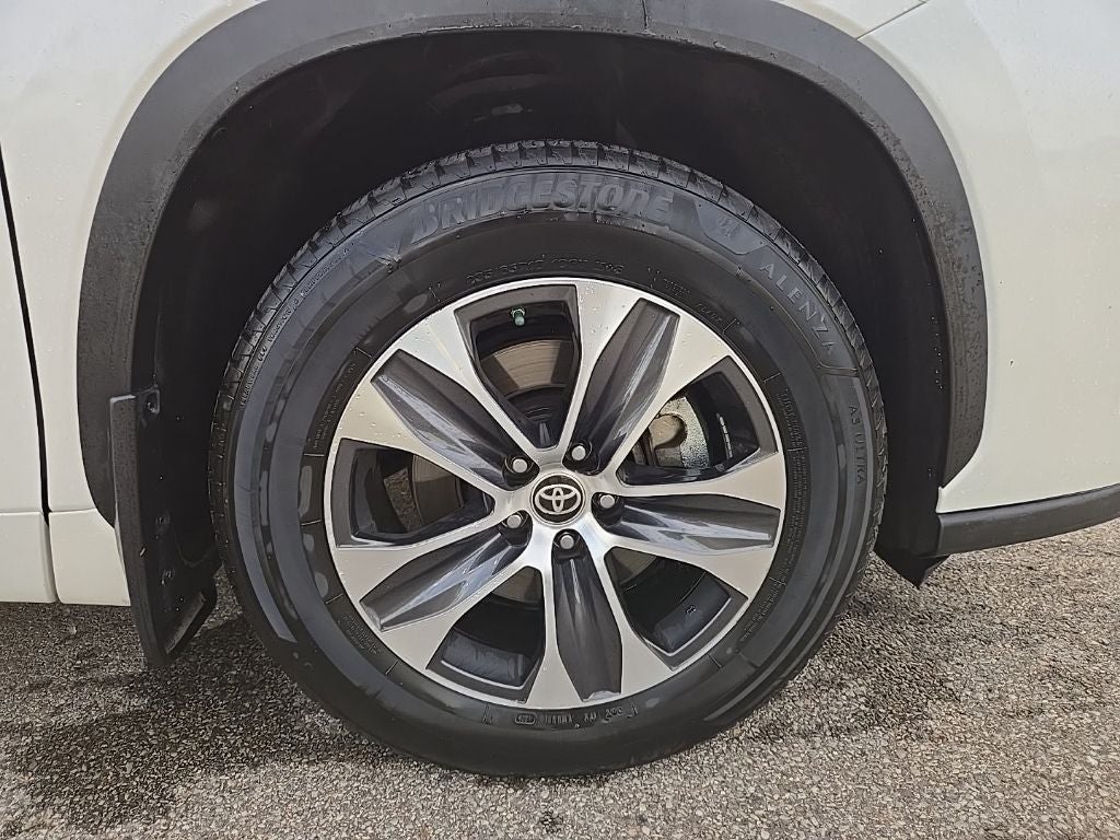 2021 Toyota Highlander XLE AWD